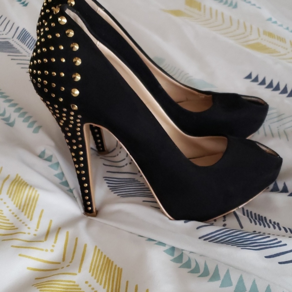 Black peep toe heels